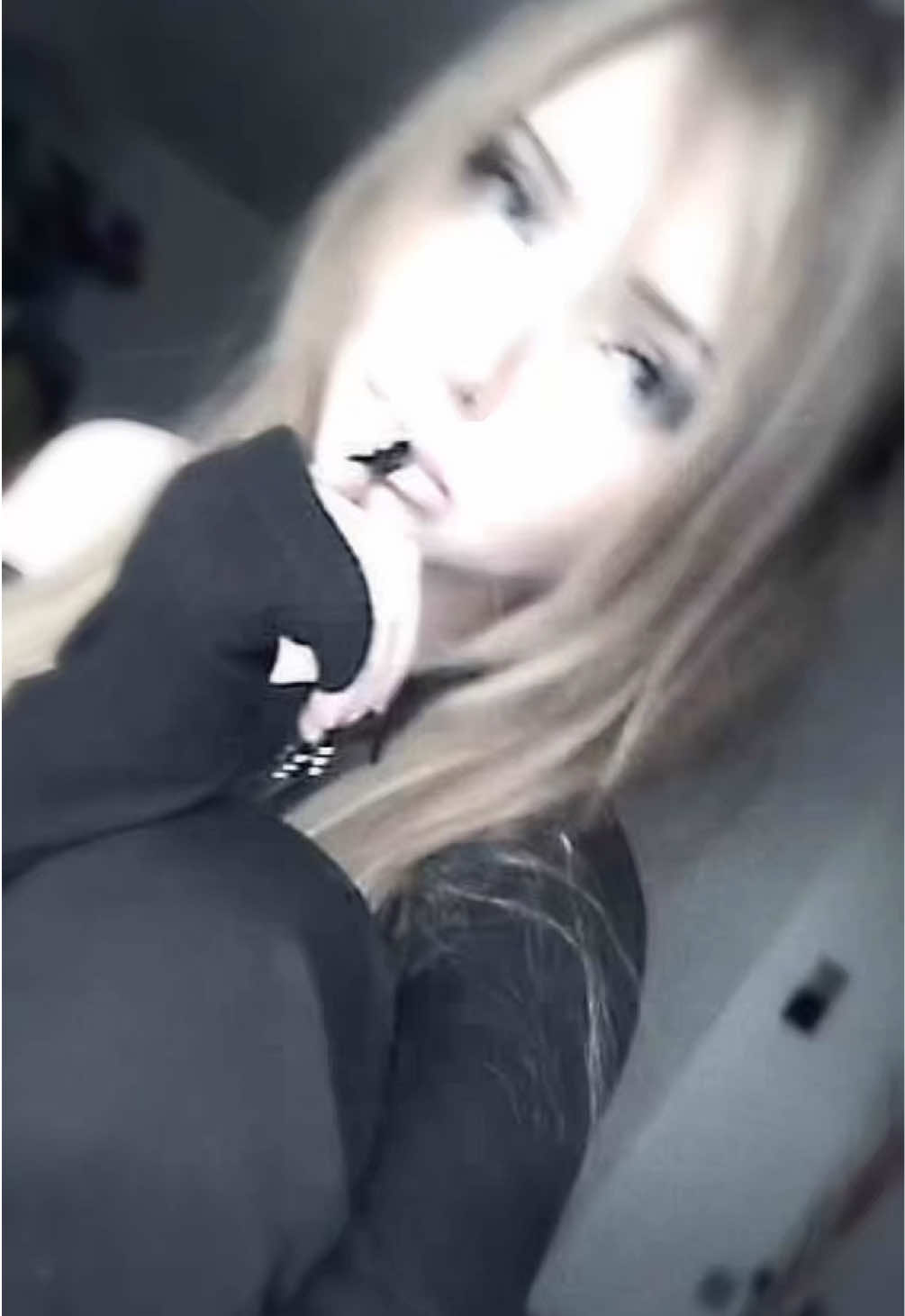 @łasťblow