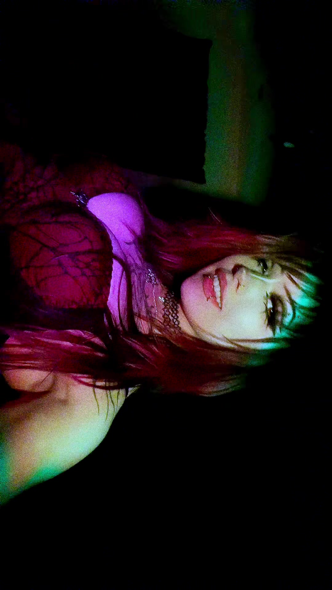 @kissingrazors
