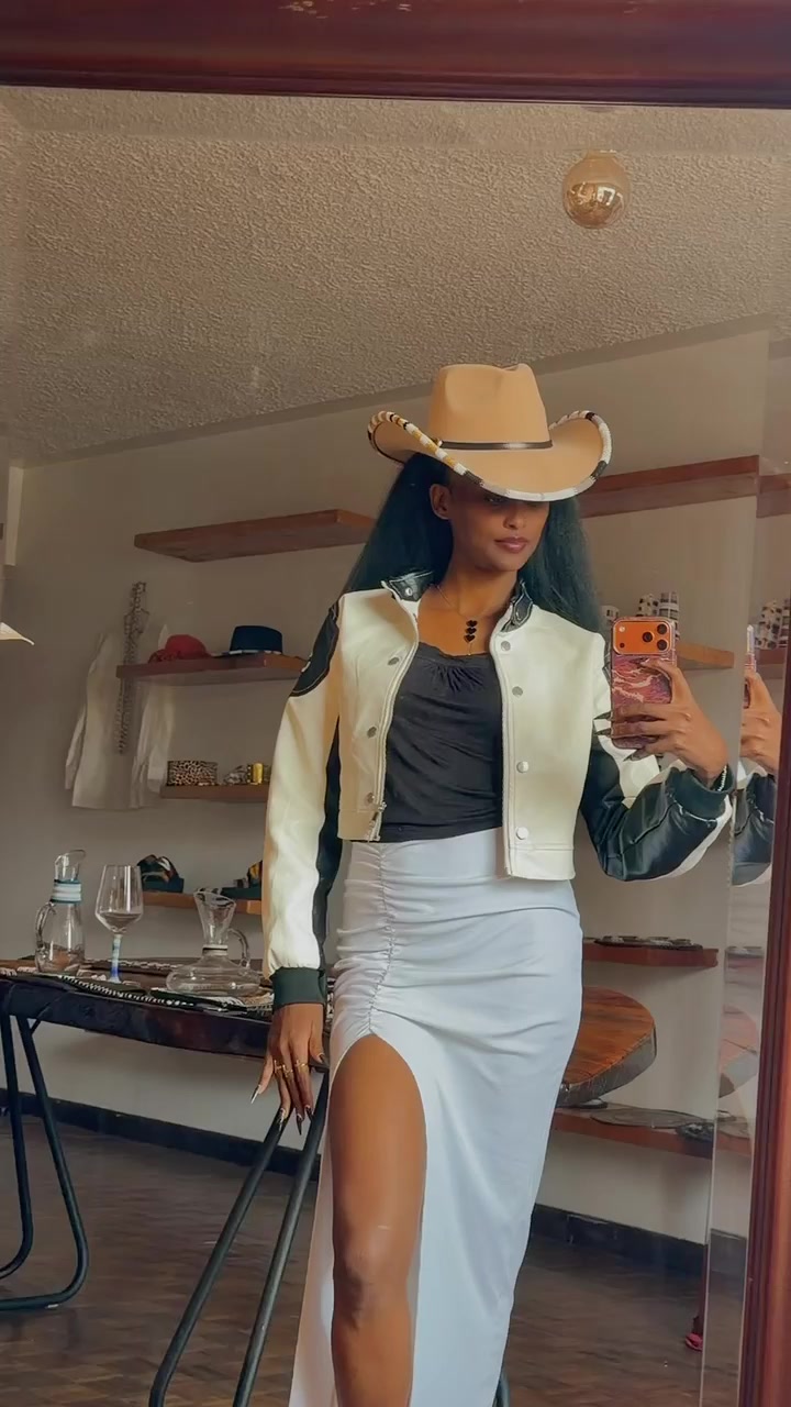 @lucynaile