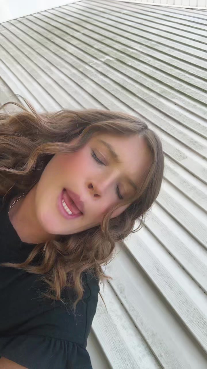 @JosLivin