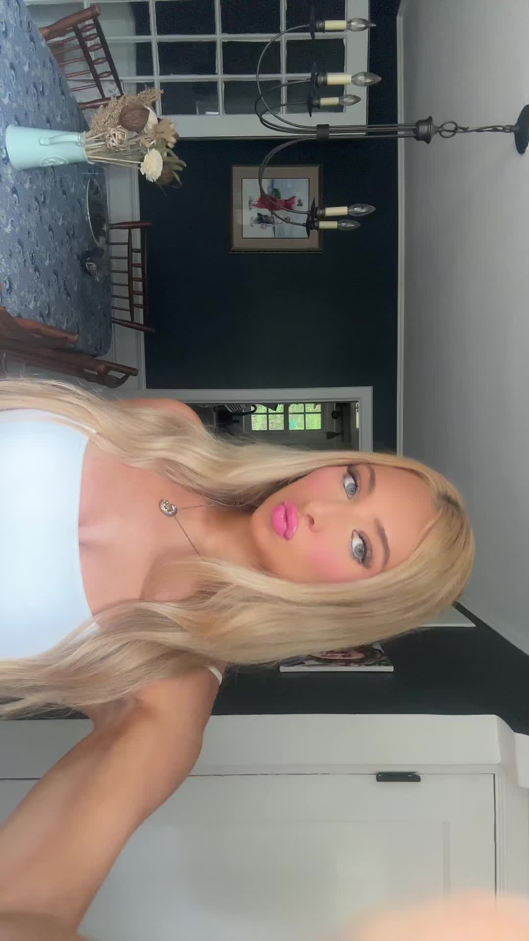 @charlottelane