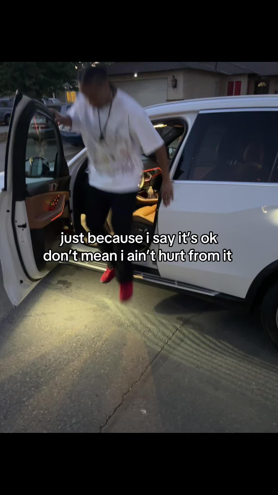 @T I B U R Ó N