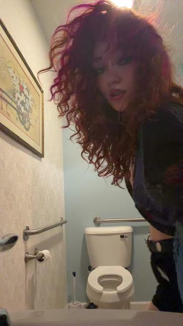 @evrythnginitsrightplce