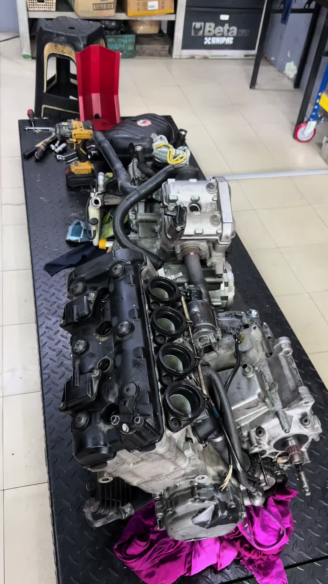 @TR MOTORSPORT
