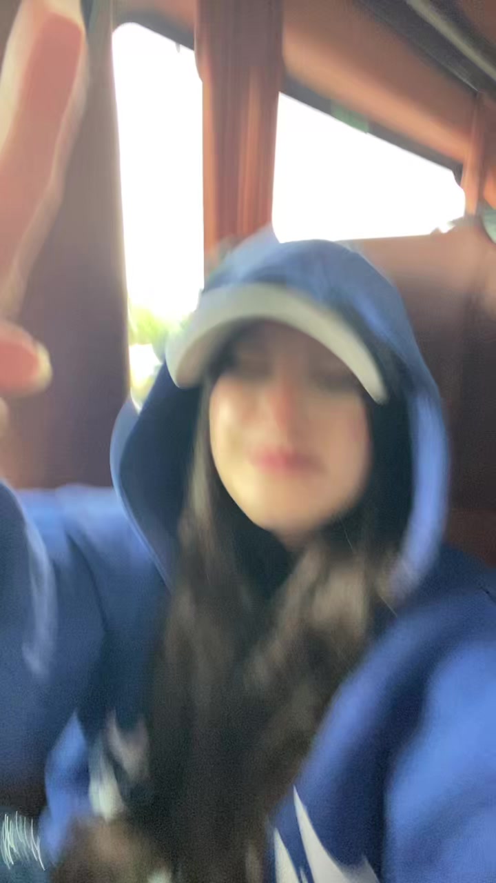@r.ravzaayy
