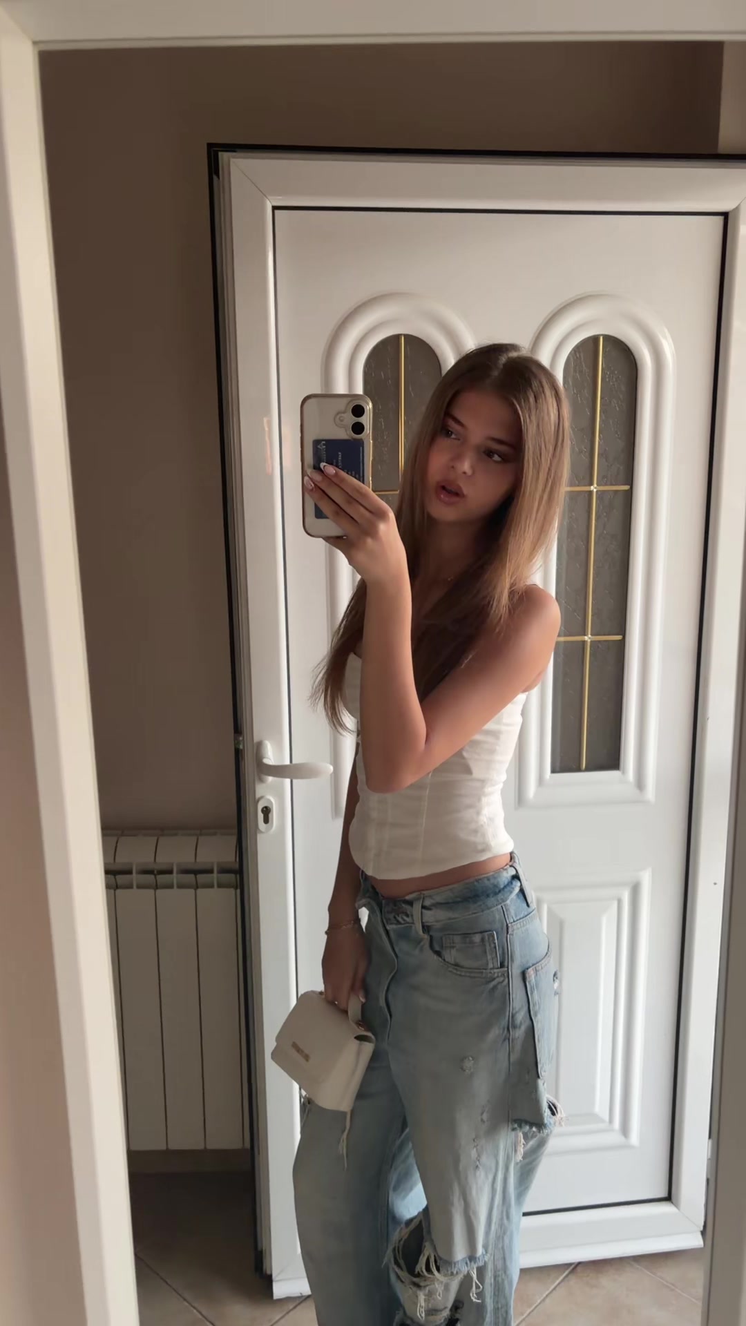@anika