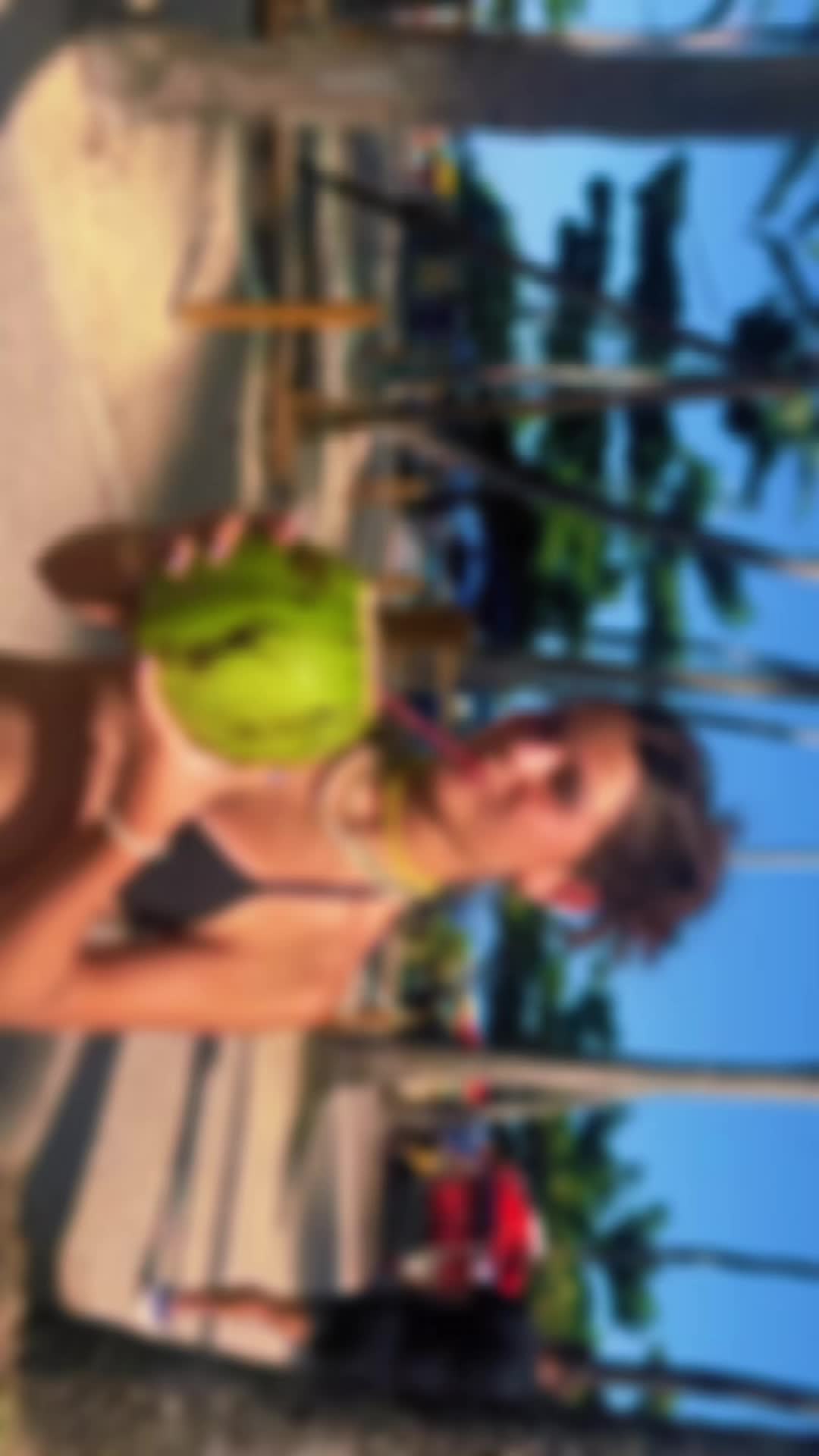 @julia mendes