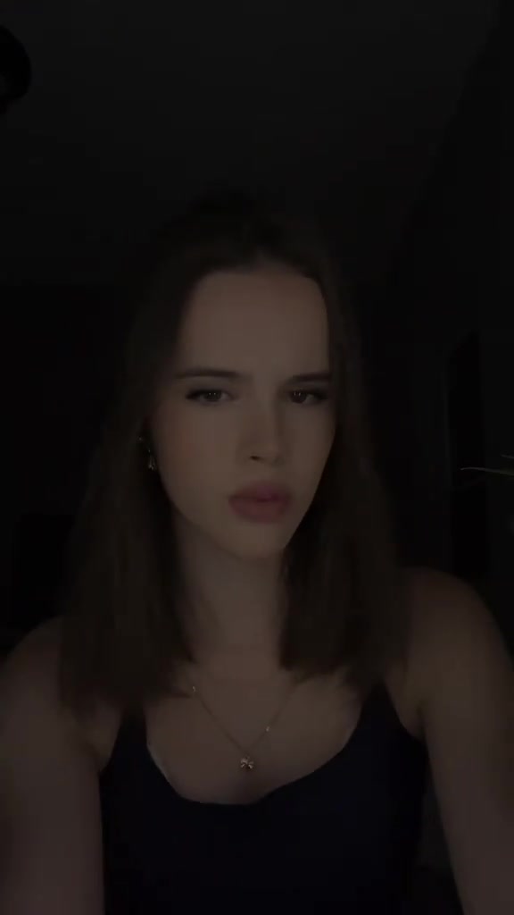@Emma ᥫ᭡