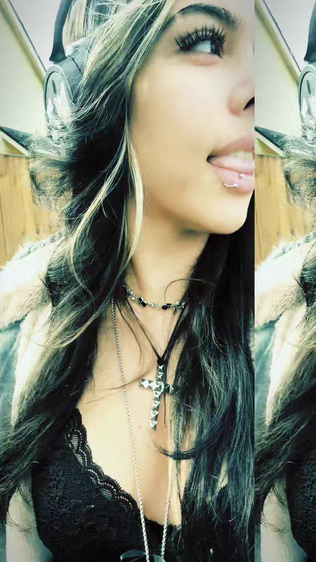 @Isabella
