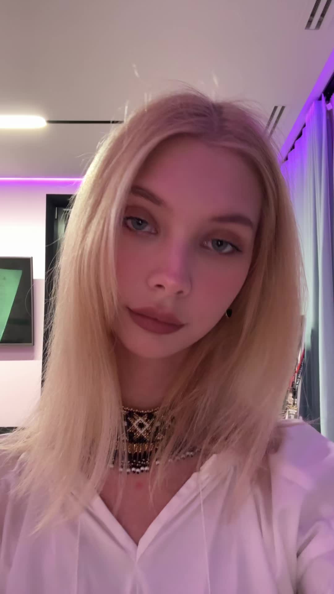 @Лера
