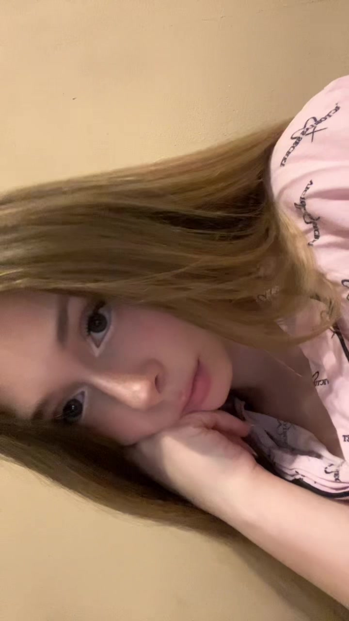 @Бисик🤍