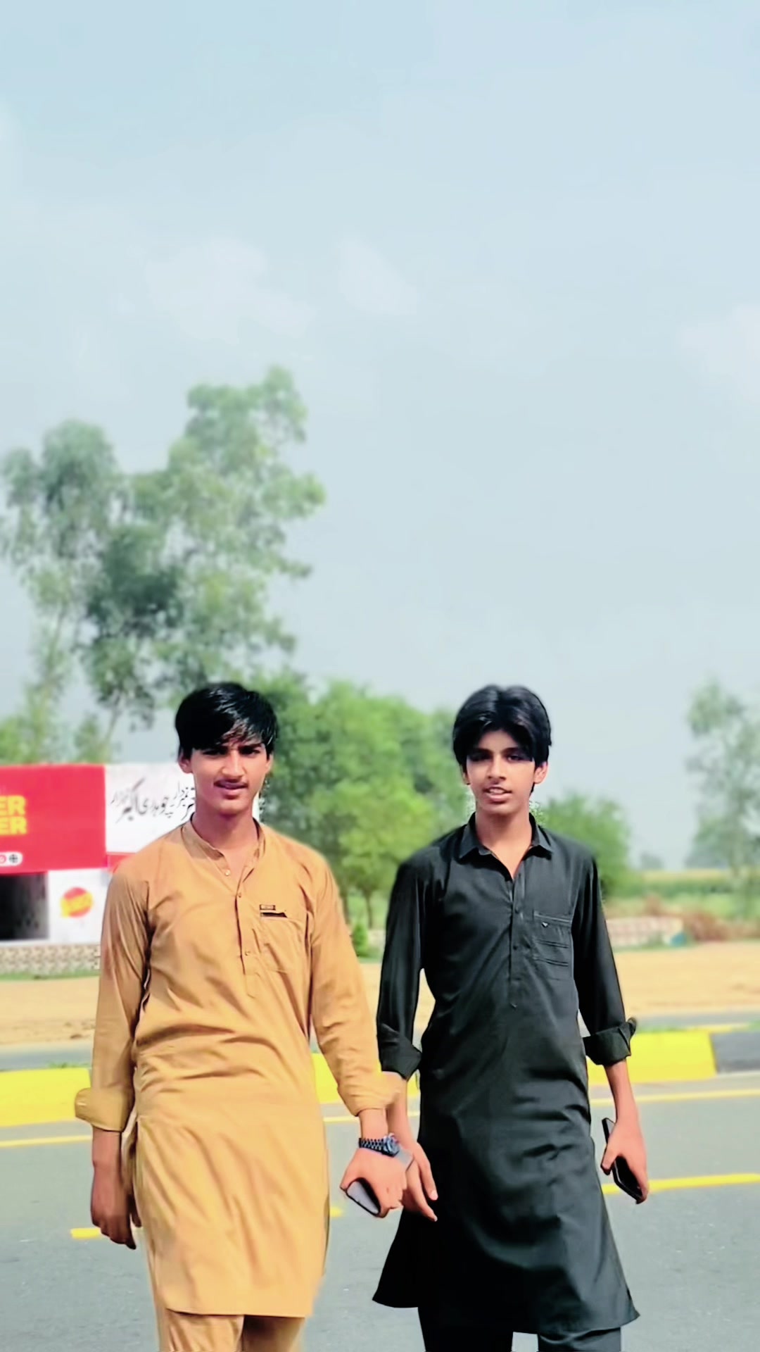 @ھنجرا تتلےعالی🤫