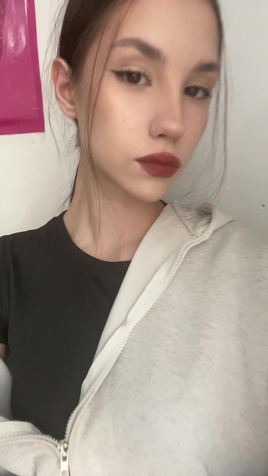 @560