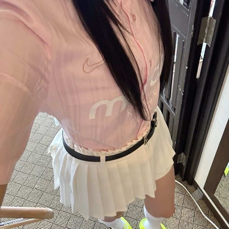 @￴