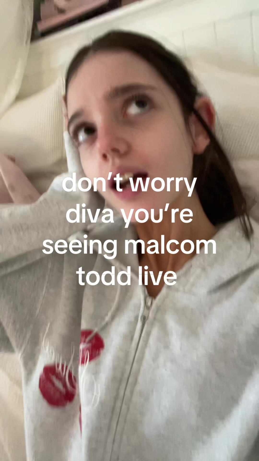 @Chlo ᥫ᭡