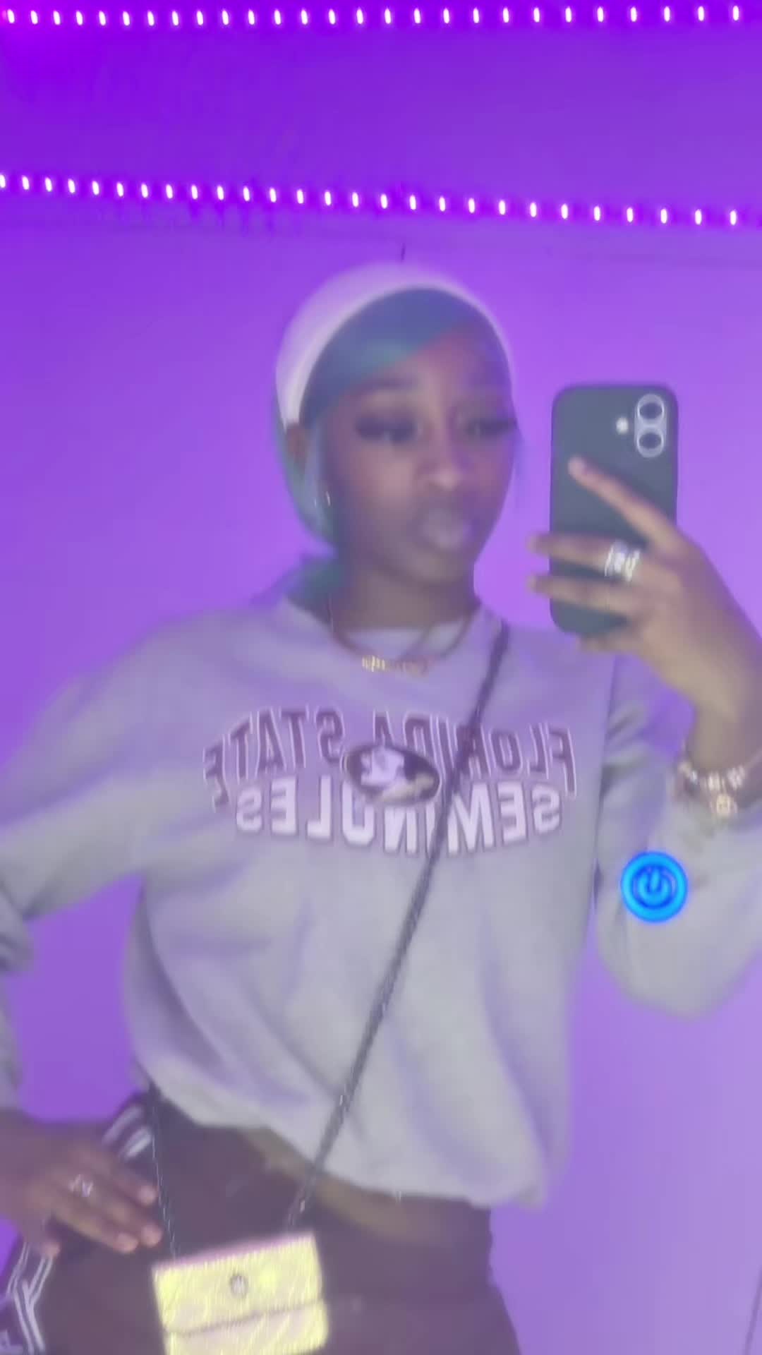 @adoreelele.e
