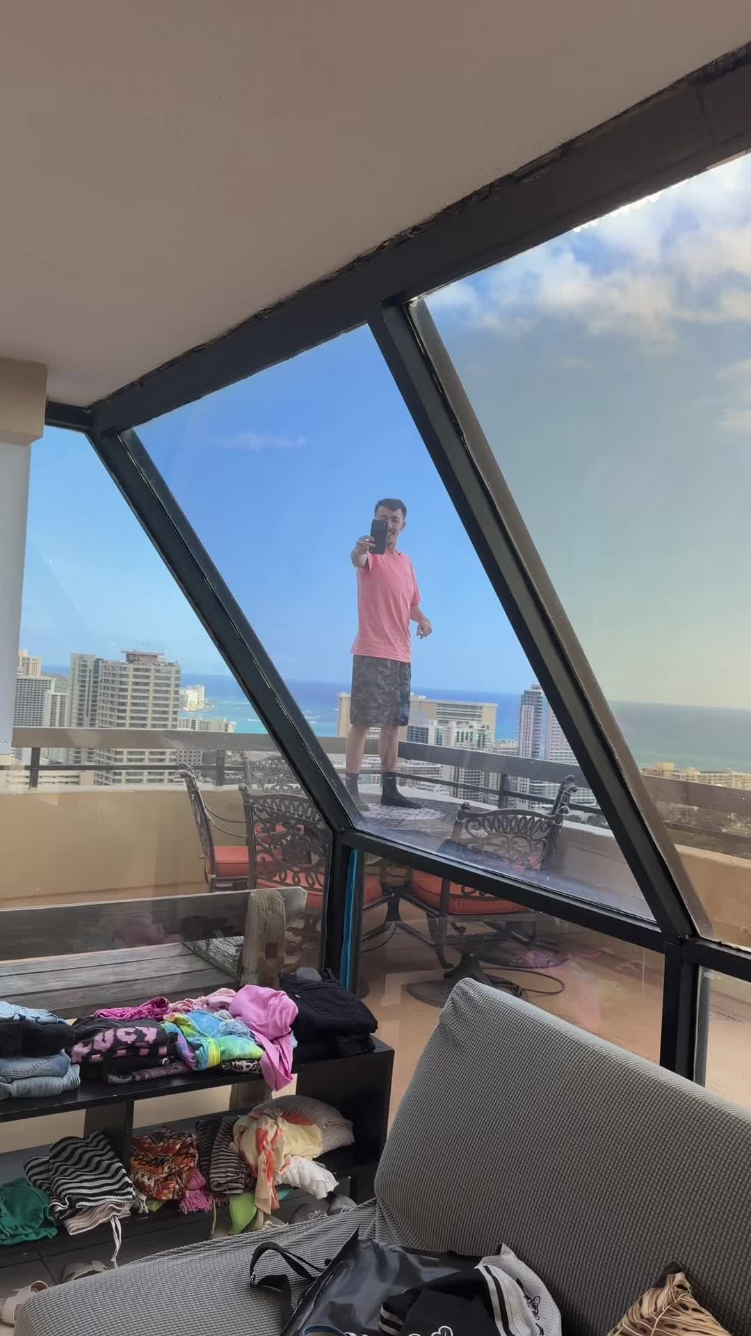 @LucyBeast