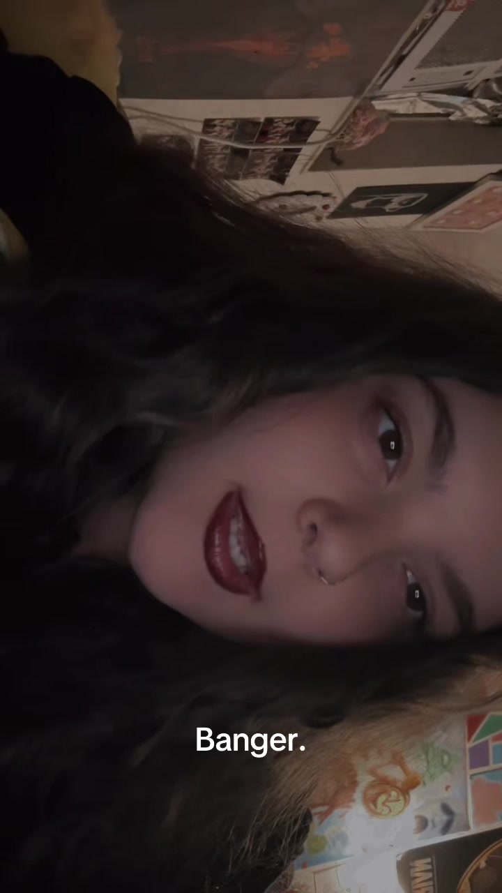 @Sára๐๐