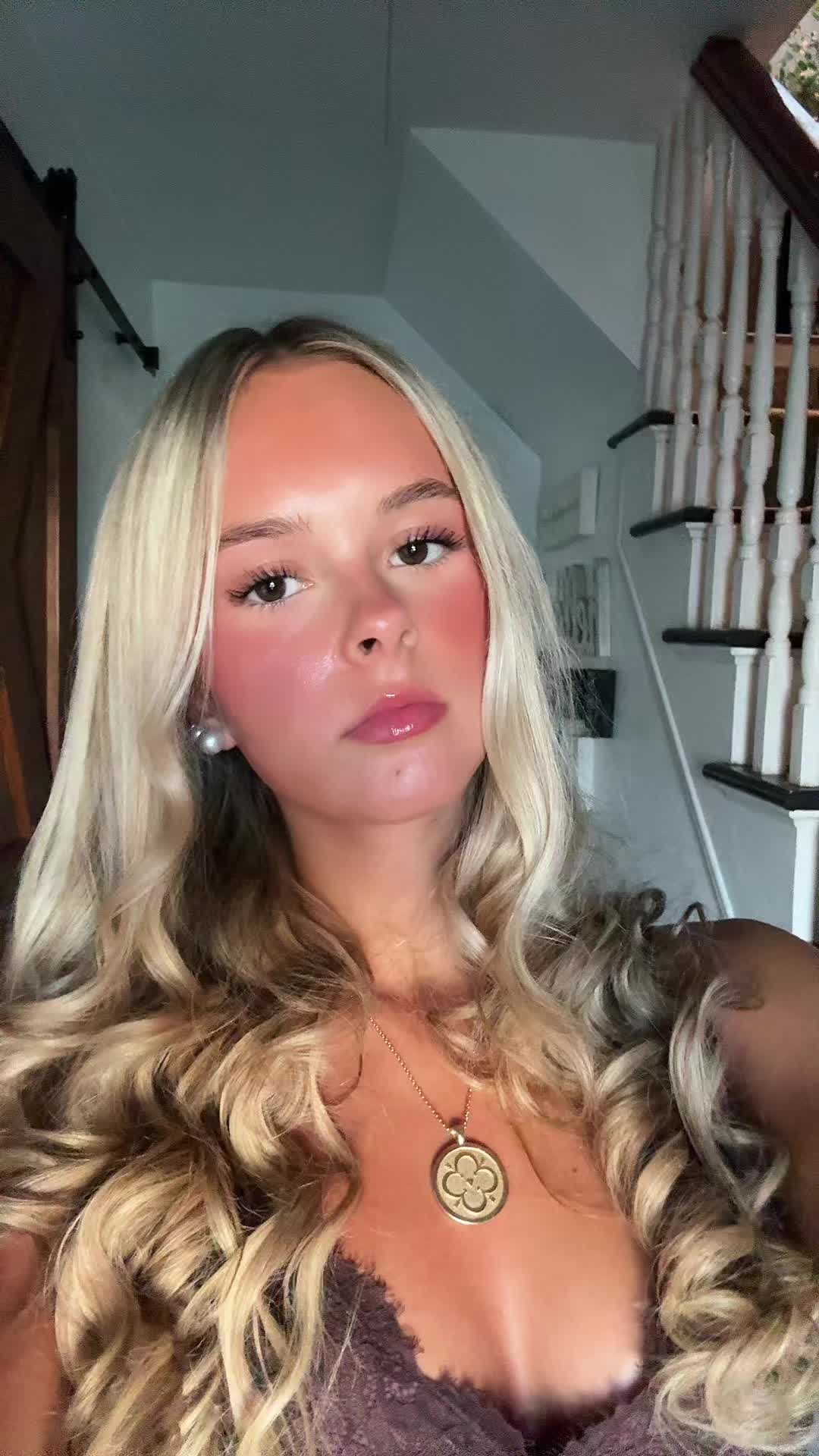 @violet