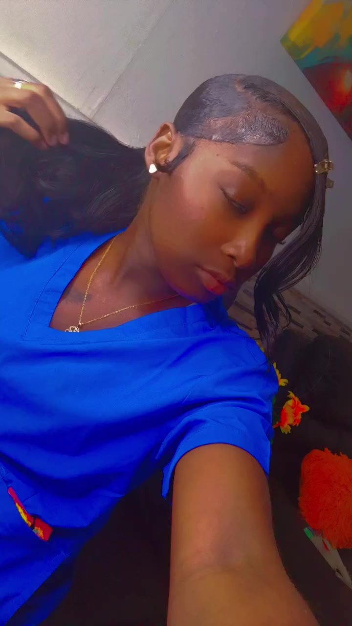 @𝓑𝓤𝓑𝓑𝓛𝓔𝓢🎀