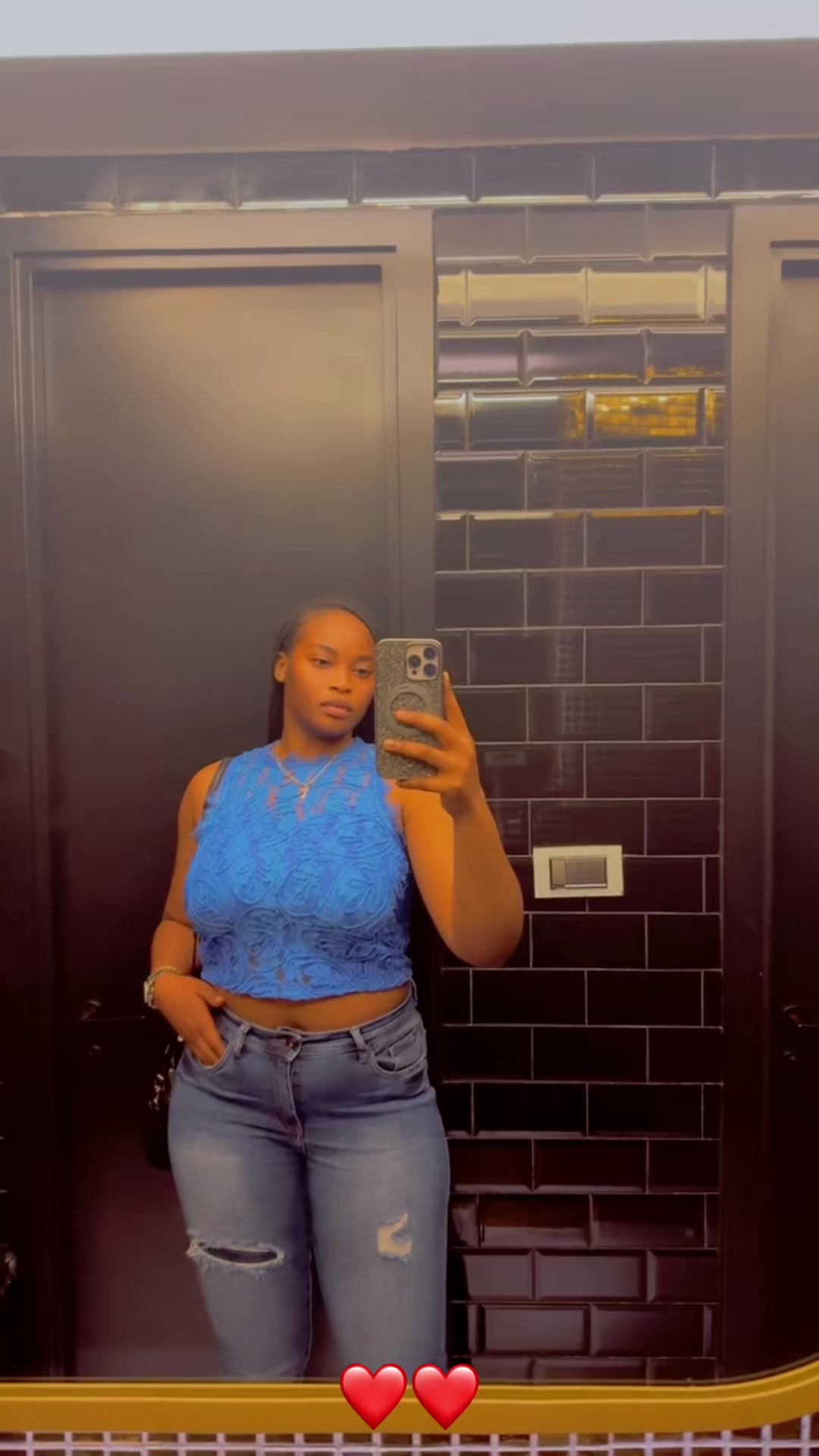 @Charonne Kanii