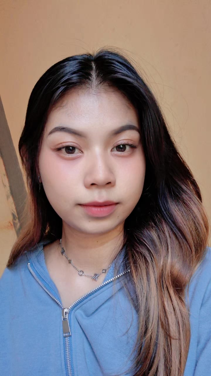 @edelweis.