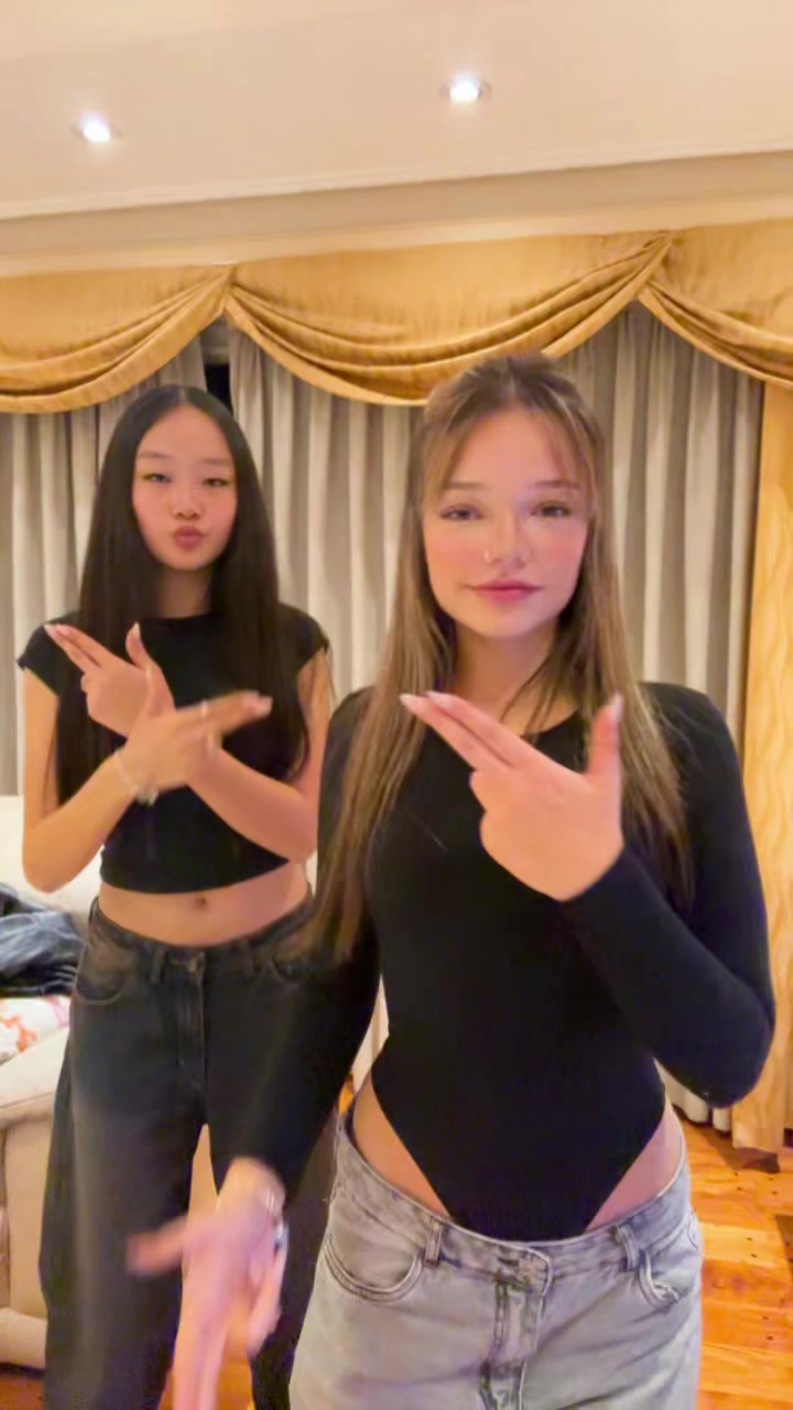 @zamilee__
