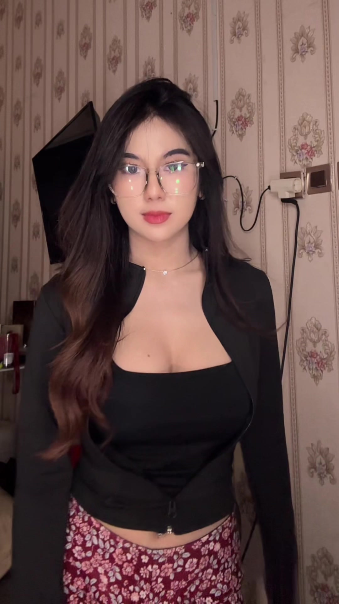 @adhia