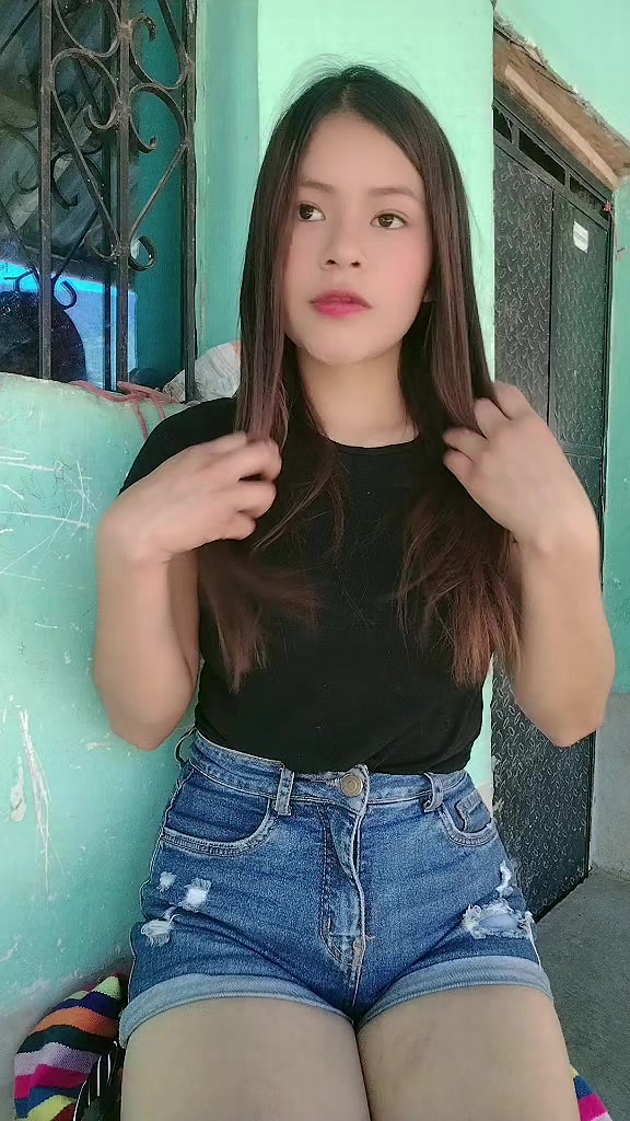 @Luna.