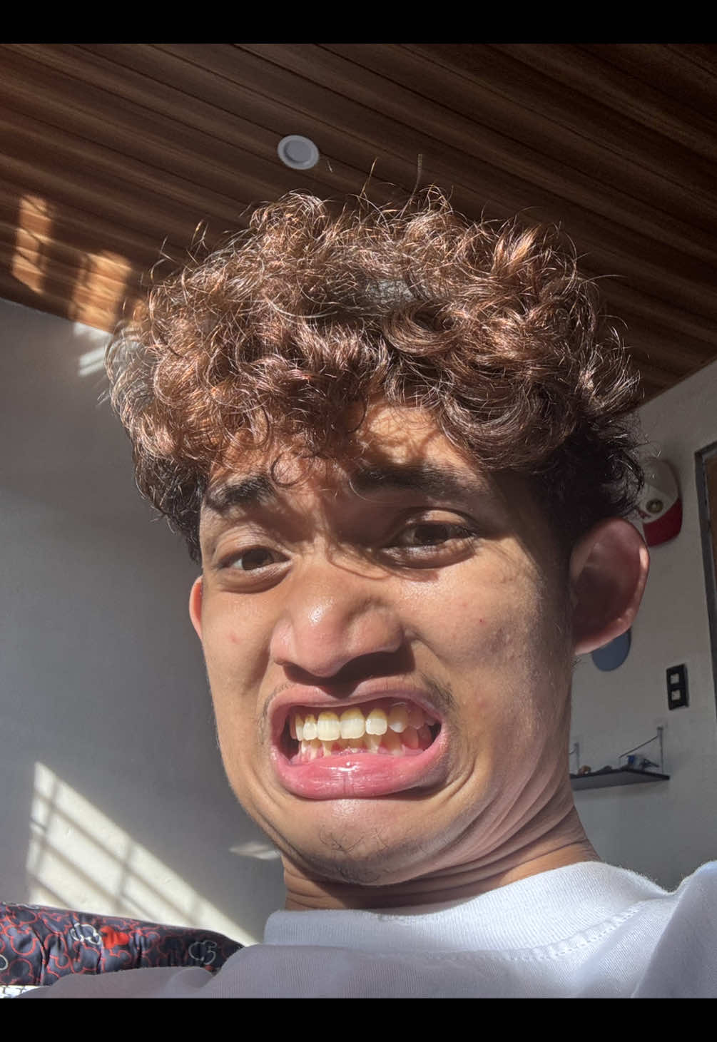 @Jhustine