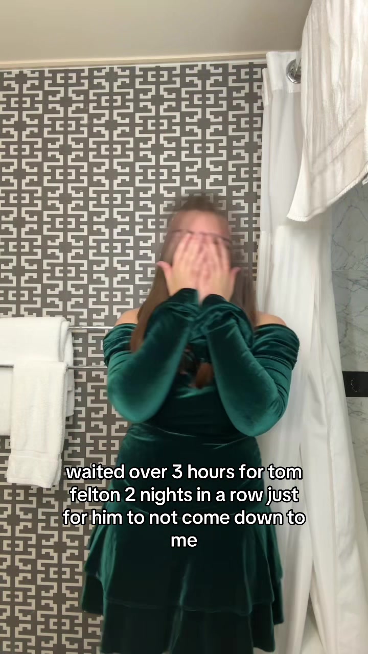@Chloe