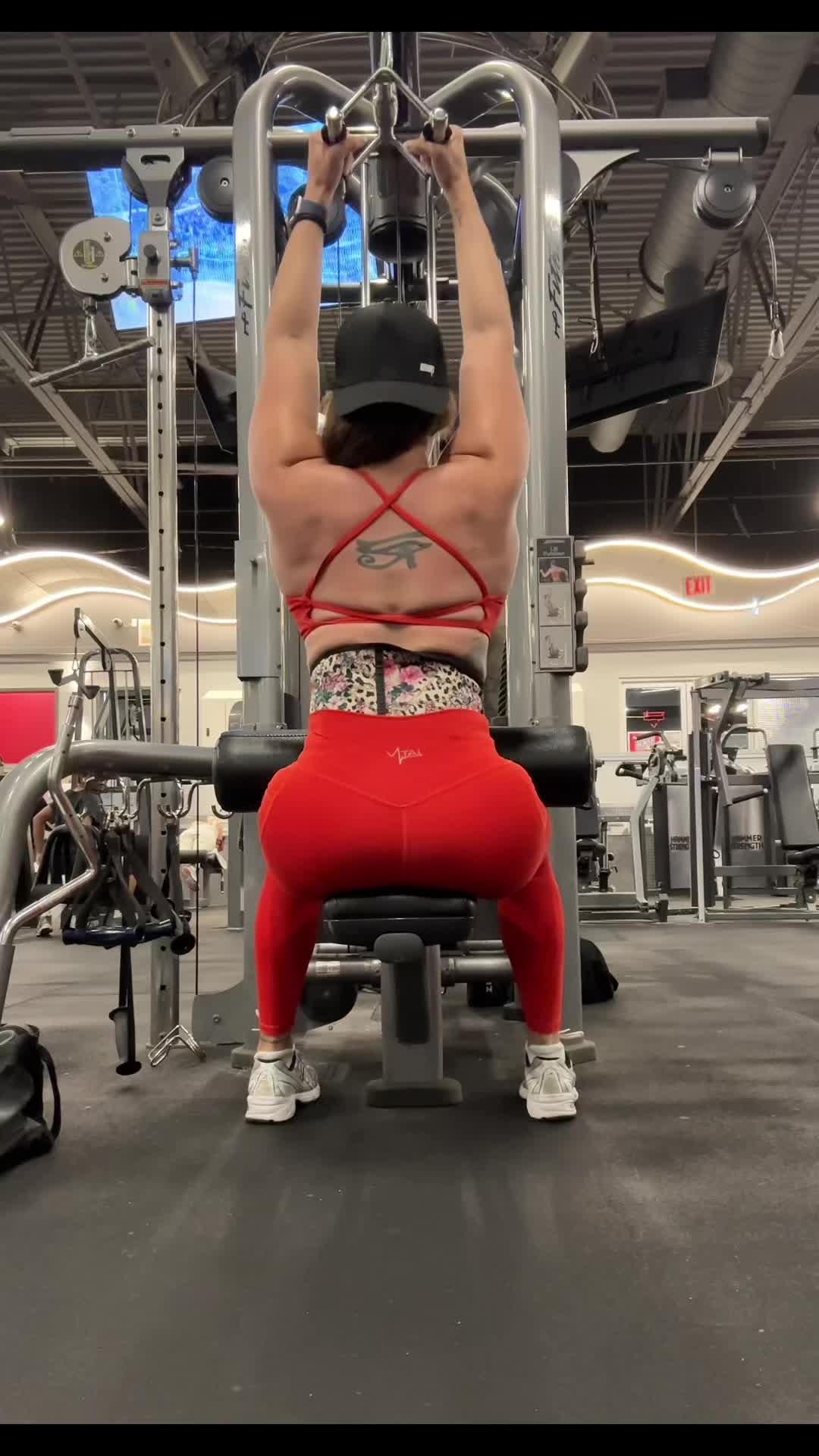 @Dana Dee68