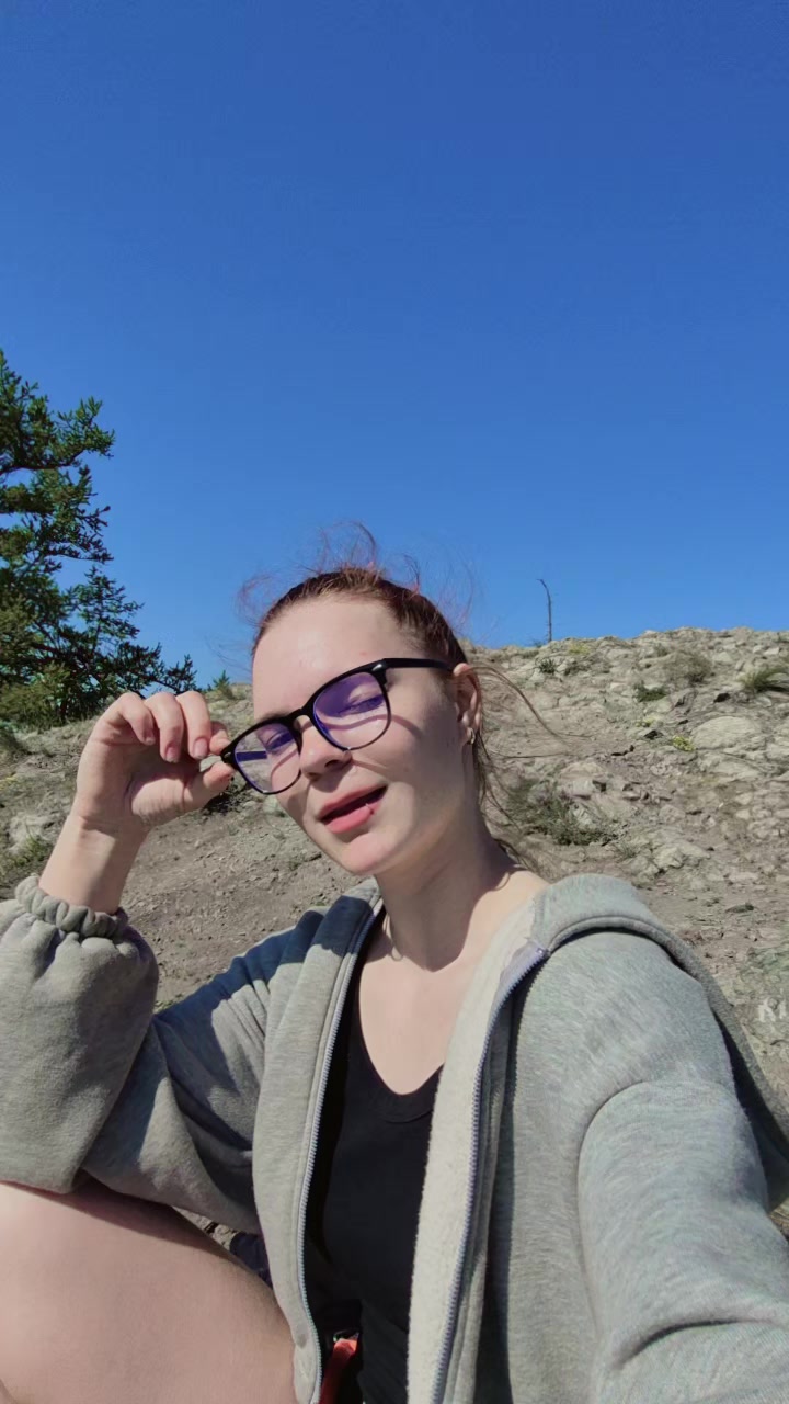 @Elisavetæ