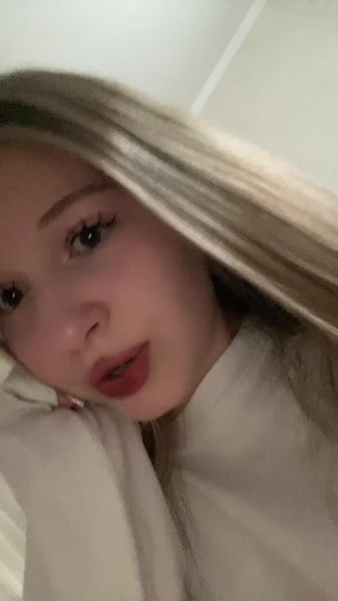 @пупс<𝟑