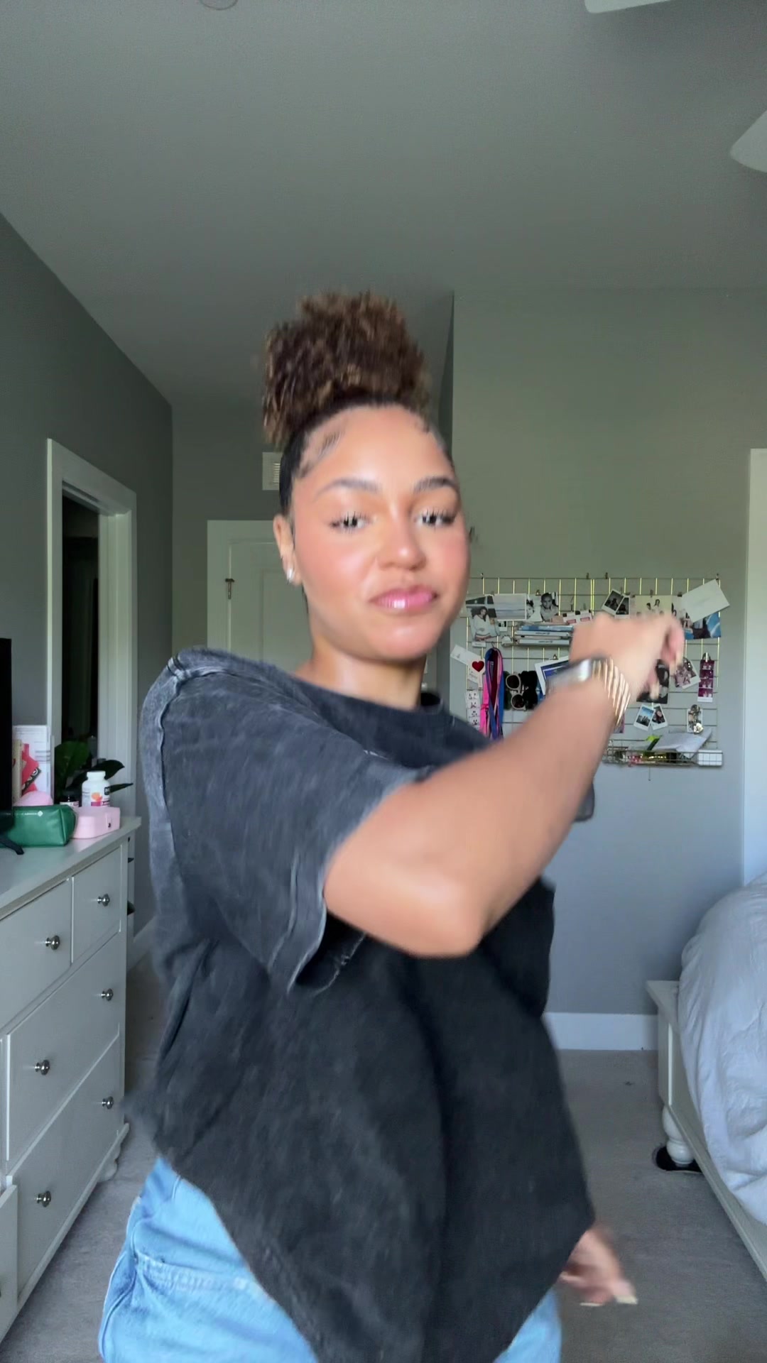 @LAURYN