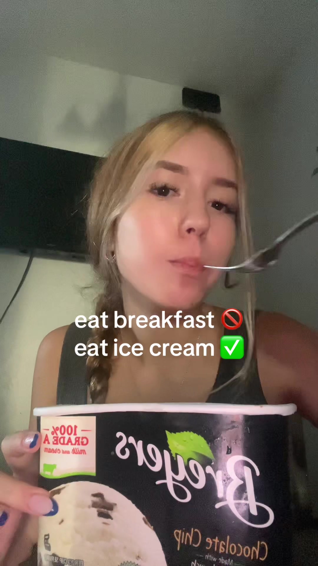 @sophiekonii