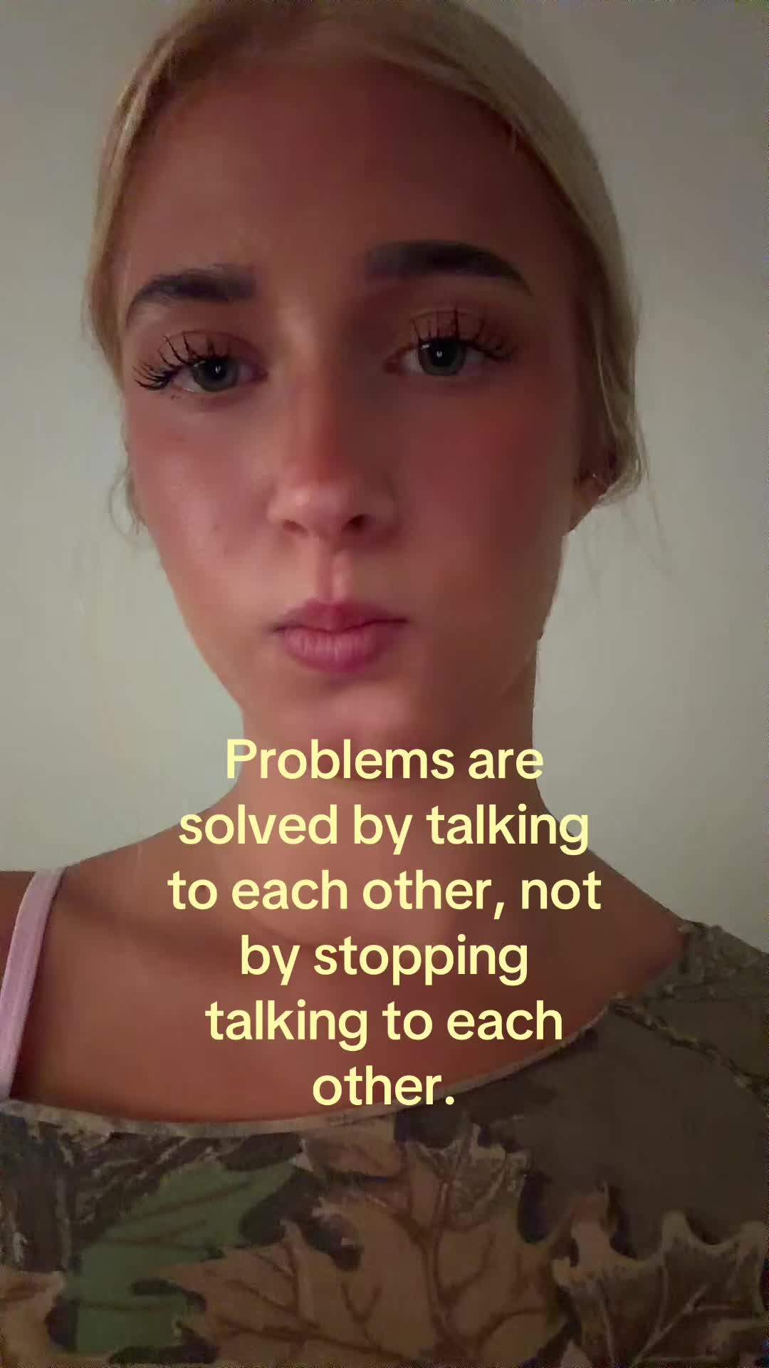 @theelliebarker