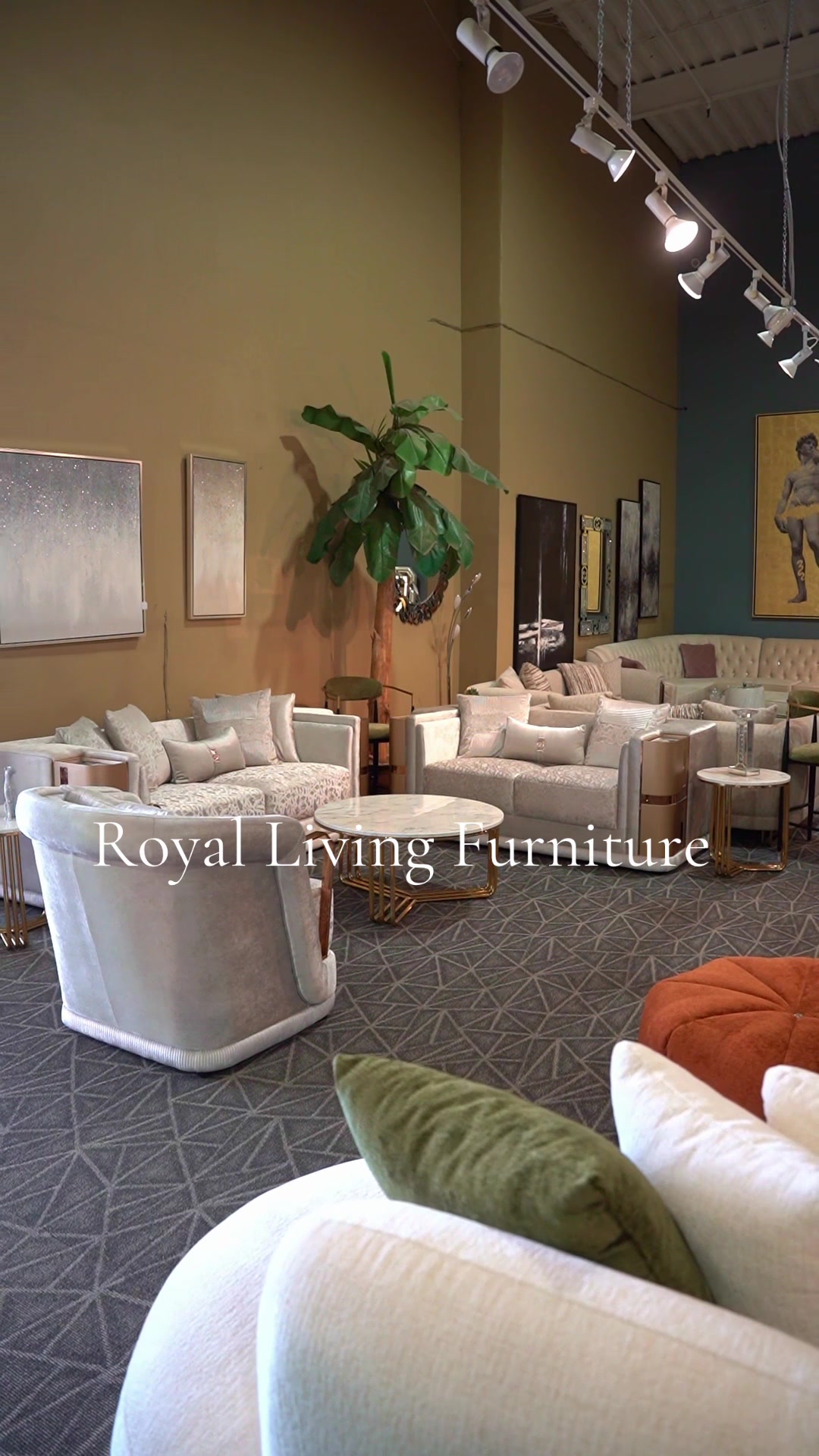 @Royal living furniture