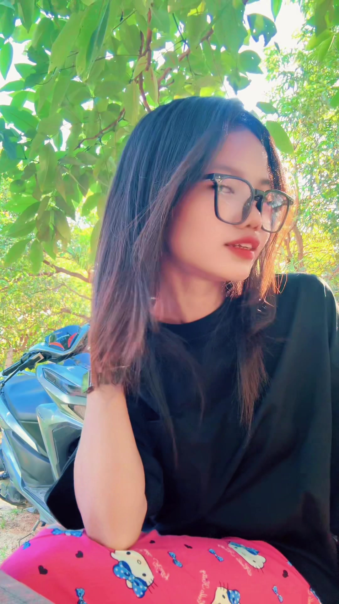 @Hnin Ei Hlaing🤓