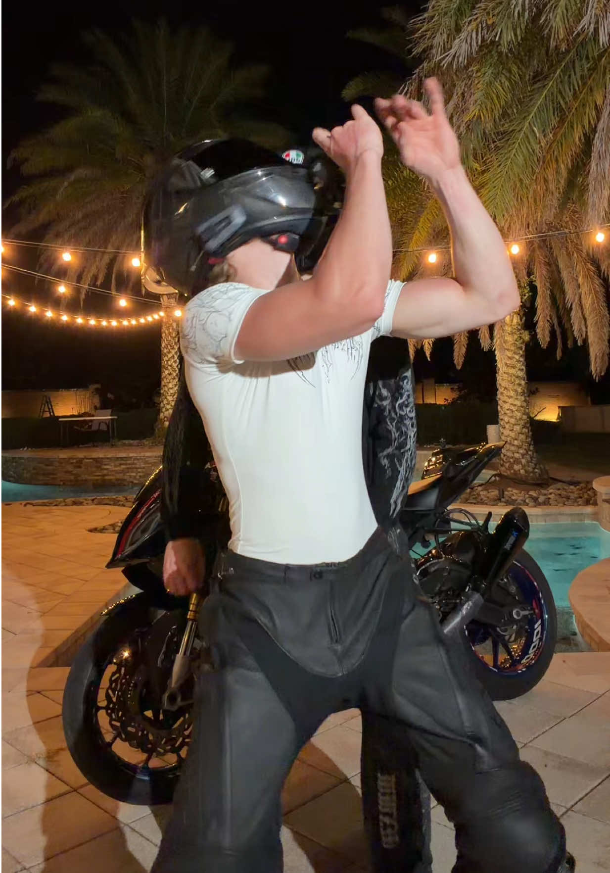 @DancingMoto