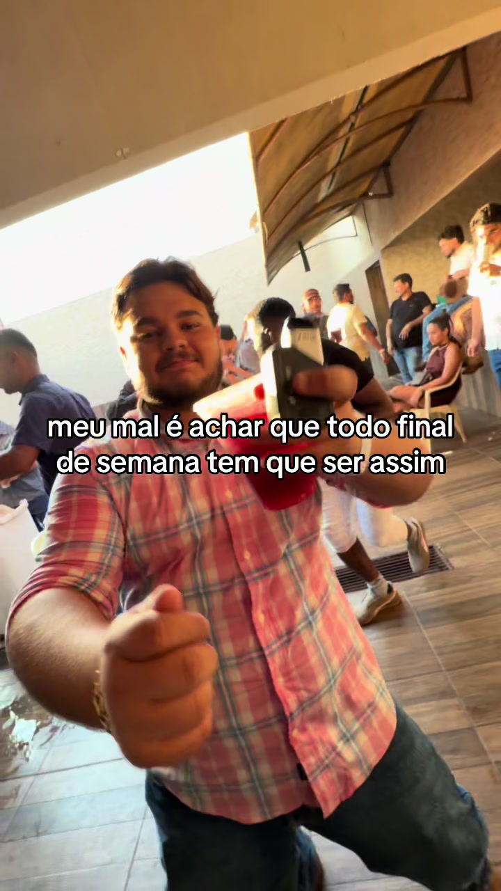 @Julia Ferraz