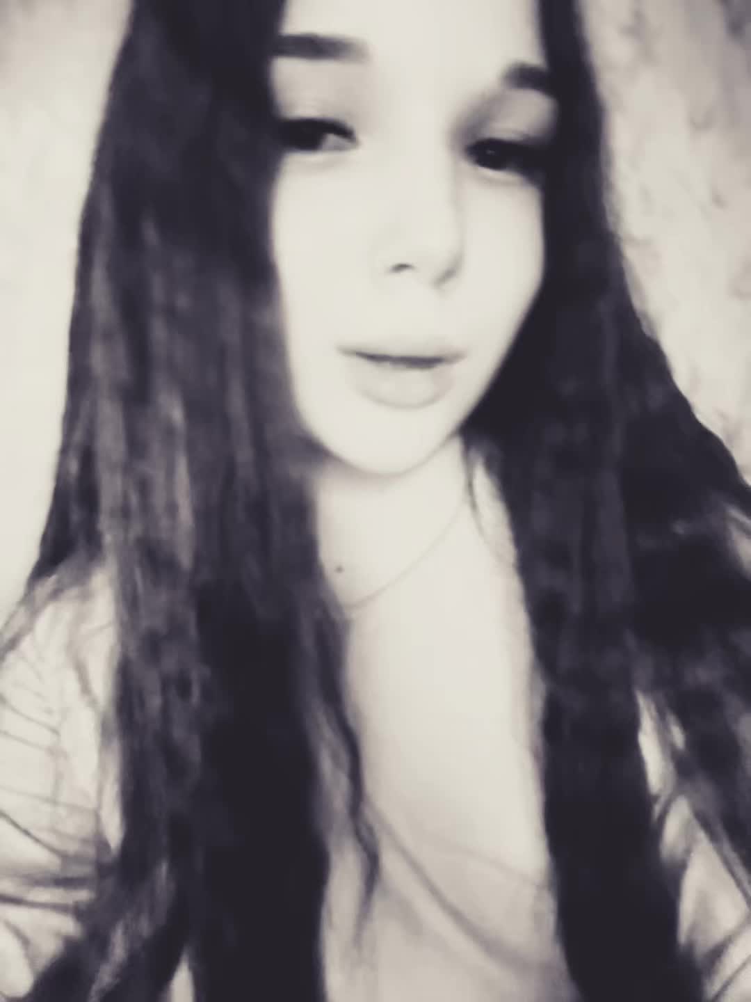 @Vika Guzanova🐈⬛🐾