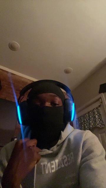 @Hey. Its JOJO 🖕🏾🖤