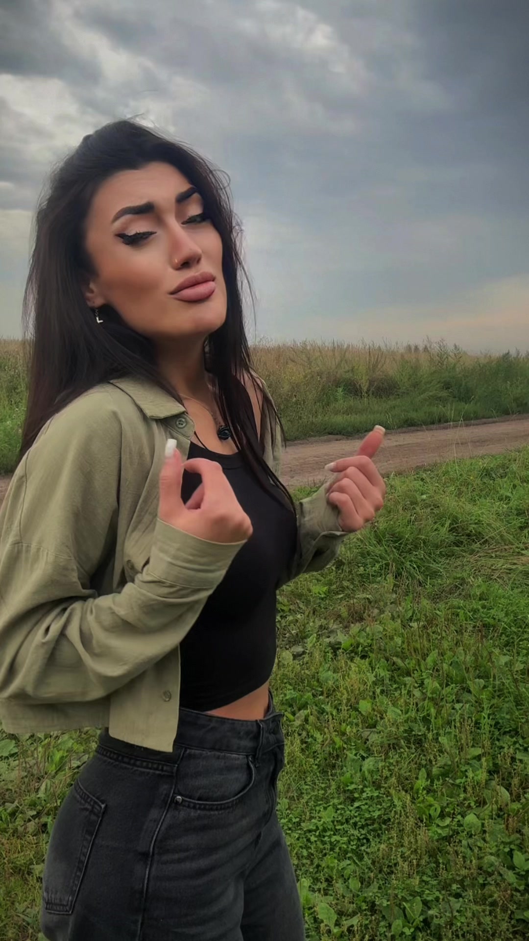 @Тина