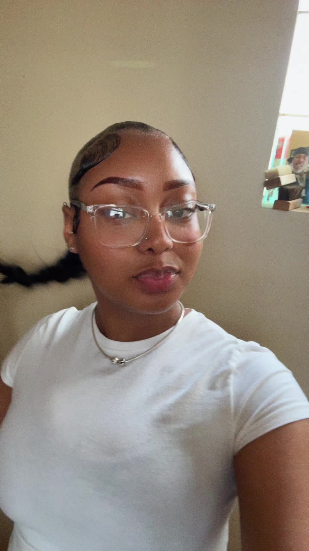@_thereallshanya