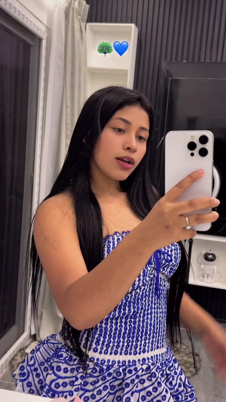 @Nora López🐦🔥