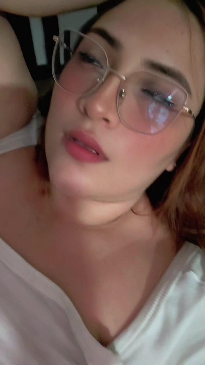 @𝒦𝒶𝓇ℴ𝓁  𝒜𝓃𝒹𝓇ℯ𝒶🍃💙