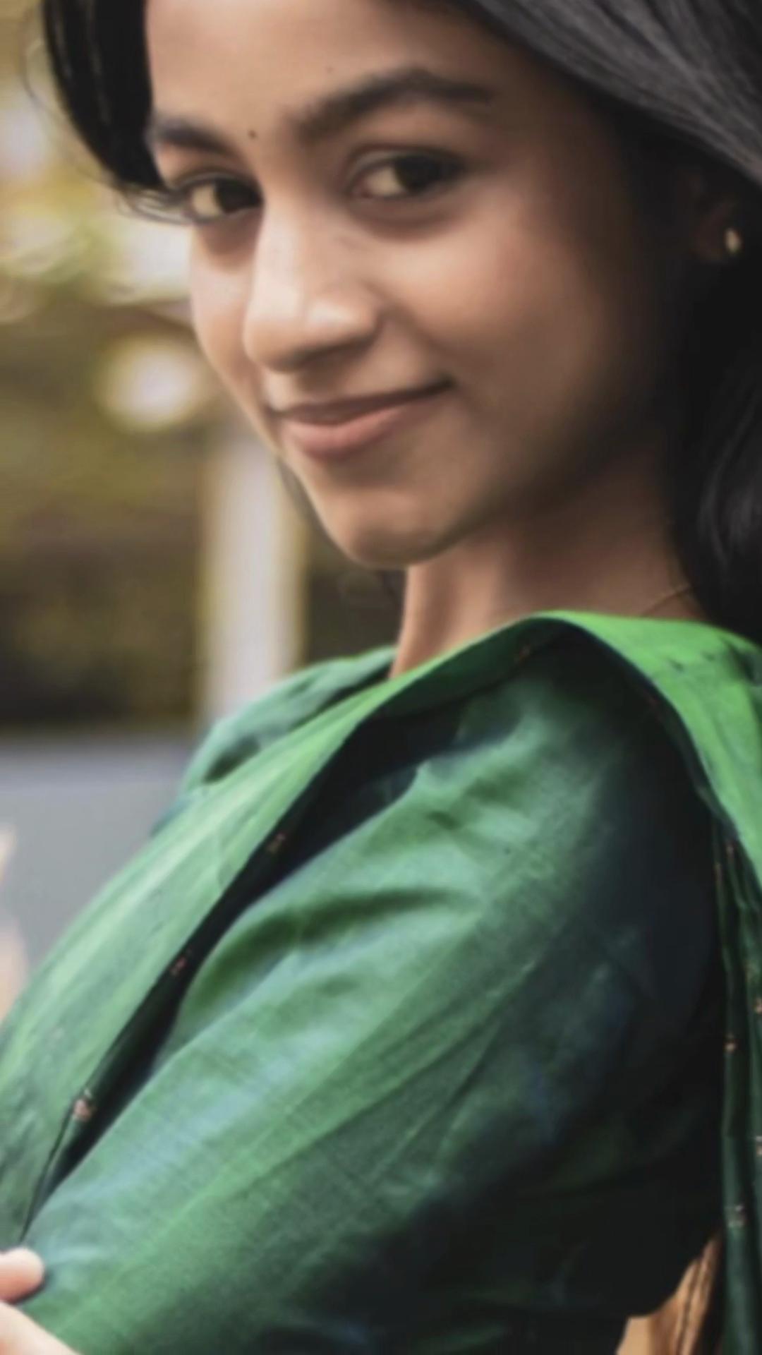 @𝐚𝐝𝐡𝐢𝐝𝐡𝐢_𝐨𝐟𝐟𝐥🍃💃