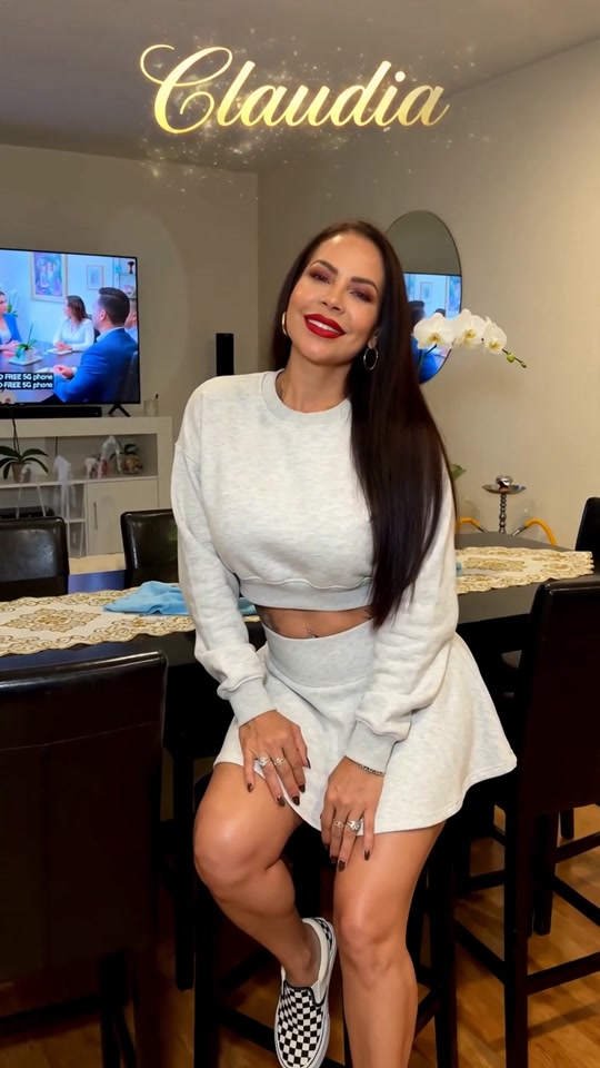 @Claudia Román
