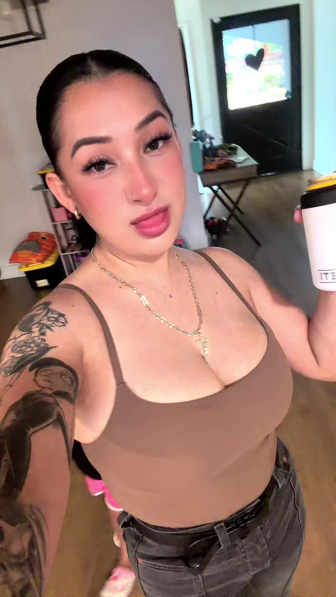@Sandra 🖤🖤🖤